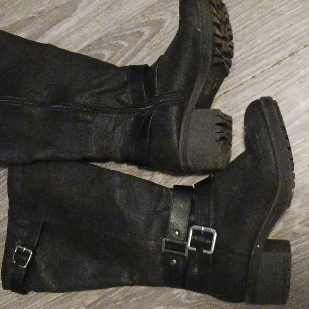 Size 7 tall black boots